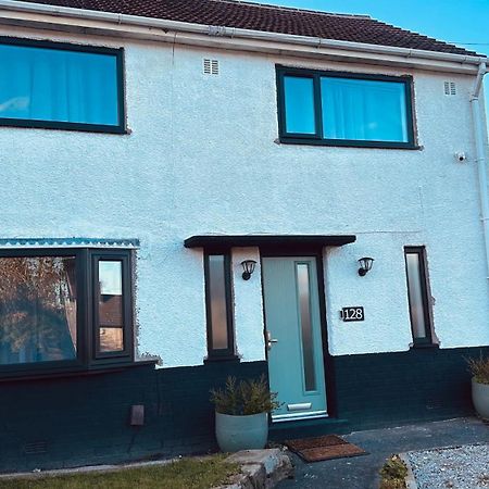 Entire Charming 5-Bed House In Darwen Blackburn Bb1 Free Parking Roadside Rishton Exterior photo